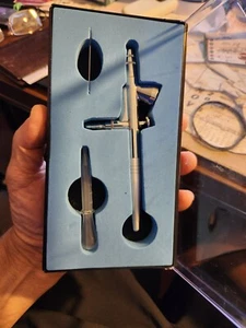 Professional 0.4mm Nozzle Single Action Feed Airbrush - Picture 1 of 2