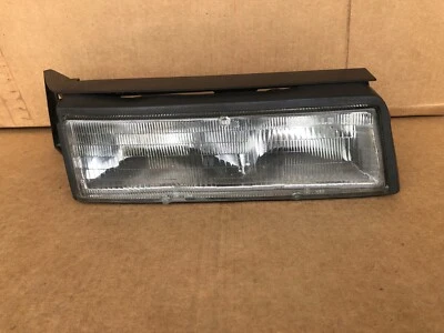 RIGHT HEADLIGHT ASSEMBLY CHRYSLER TC by Maserati 1989 1990 1991 89 90 91 - Image 1 of 4