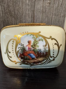 Sevres French White Porcelain Trinket Box Hand Painted France - Bild 1 von 7