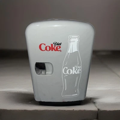 Mini refrigerador portátil Diet Coke para dormitorio oficina, automóvil, barco, hogar nuevo sin caja Foto 1 de 4