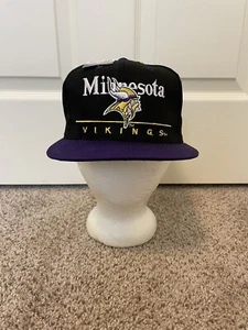 Cappello vintage Minnesota Vikings nuovo con etichetta - Foto 1 di 6