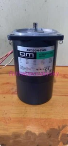 Motor de freno de frecuencia variable OM 1 pieza 4IK25GN-SWM en buenas condiciones - Imagen 1 de 3