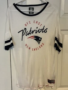NFL Team Apparel New England Patriots Sheer T-Shirt Size Medium M - Picture 1 of 9