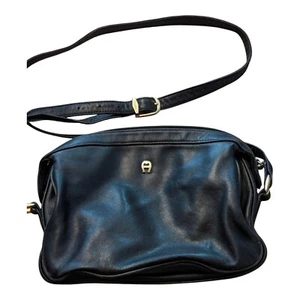 Borsa a tracolla Etienne Aigner nera in pelle con ferramenta oro - Foto 1 di 10