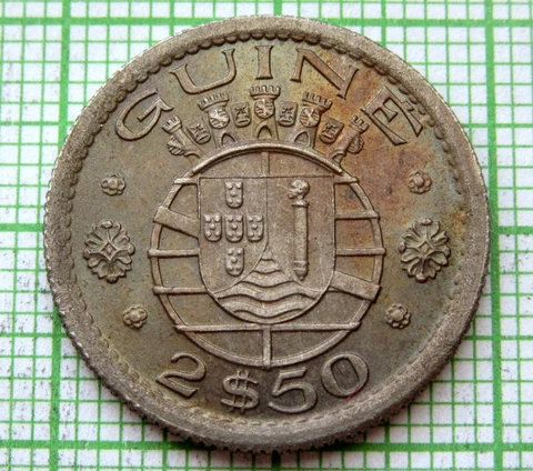 GUINEA BISSAU PORTUGUESE OVERSEAS PROVINCE 1952 2-1/2 ESCUDOS, TONED UNC LUSTRE Cover