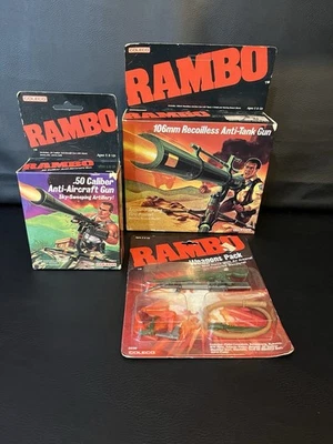Coleco Rambo 1986 106 mm pistola antitanque .50 paquete de armas antiaéreas lote de 3 sin usar, en caja Foto 1 de 4