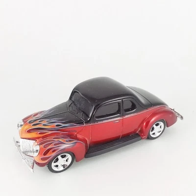 Ford cupé Hot Rod Underground 1940 rojo/negro 1:43 diecast 2005 Toy Zone sin caja Foto 1 de 2