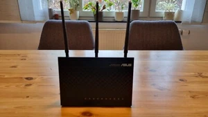 ASUS RT-AC68U AC1900 Dual-Band Gigabit-WLAN Router - Bild 1 von 3