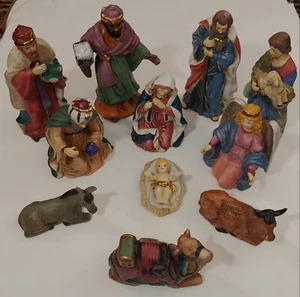 11 pcs Ceramic Porcelain Christmas Nativity Scarce Set, Baby Jesus and 3 kings C - Picture 1 of 12