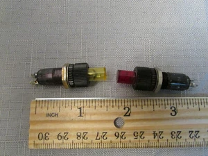 2 Pieces - DIALCO 508-7545-504 Panel Mount Indicator Lamp RED & YEL - Picture 1 of 1
