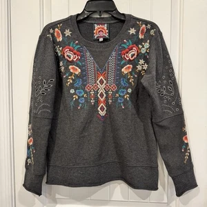 Johnny Was Sweatshirt Women's Size XS Embroidered Floral Crew Neck Gray Raw Hem - Picture 1 of 7
