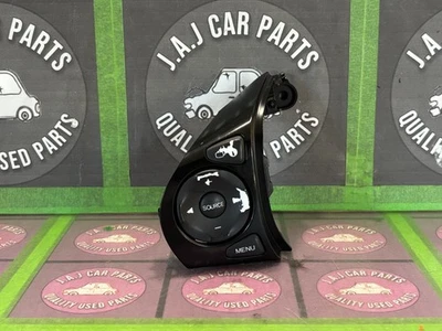 Interruptor de control de audio del volante Honda Civic 2013 (identificación: M48499B) OEM Foto 1 de 4