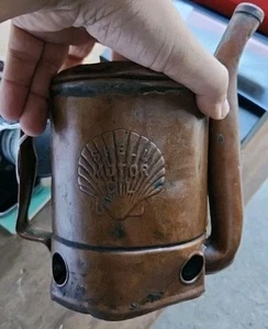 Vintage Shell 1 Quart Copper Oil Can With Swingspout Nonspil RARE!! - Picture 1 of 1