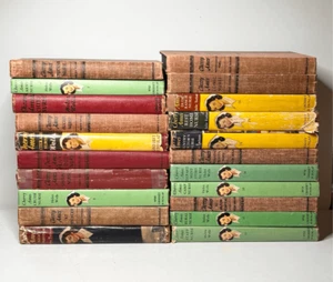 Cherry Ames Book Lot of 21 HC Vintage Nurse Books by Helen Wells Julie Tatham - Picture 1 of 8