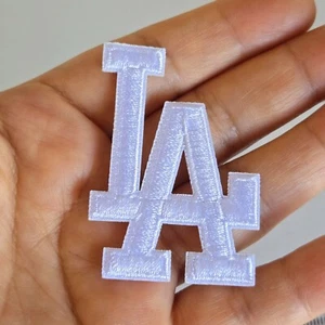 Los Angeles Dodgers iron on patch Small 5 Cm High , About 2 Inches - Picture 1 of 5