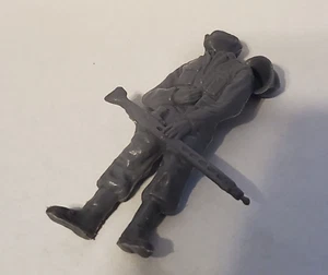 1960's Louis Marx WW2 World War 2 II Gray German Soldier 60MM Figure Injured - Picture 1 of 3
