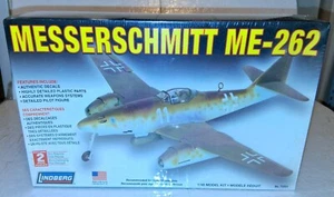 NEU 1/48 LINDBERG MESSERSCHMITT ME 262 70551 FLUGZEUGMODELL - Bild 1 von 8