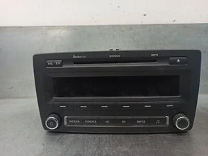 1Z0035161G AUDIOSYSTEM / RADIO-CD FÜR SKODA OCTAVIA COMBI 1Z5 2.0 TDI 5043570 - Bild 1 von 10