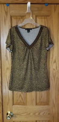 Blusa SUZIE IN THE CITY Mujer Talla Mediana Cuello en V Top Estampado Animal Bonita  Foto 1 de 4