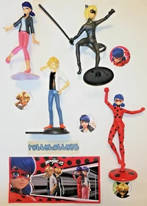 MIRACULOUS MAXI COMPLETE SET WITH ALL PAPERS VUB19 - VUB27 KINDER SURPRISE 2022 - Picture 1 of 1