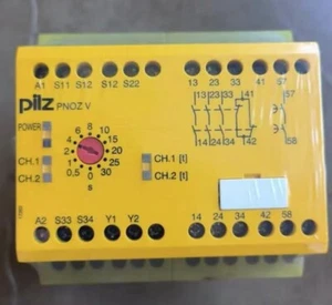 1PC PILZ PNOZ V 30s 24VDC 3n/o 1n/c 1n/o t safety relay 774790 - Picture 1 of 4