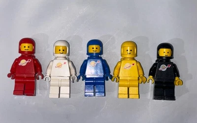 Lot of 5 Lego Red White Blue Yellow Black Spaceman Minifigure Classic Space VTG - Image 1 of 4