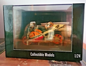 1:24 scale 2 Wheels, TWR99003, Honda NSR 500  "Repsol", Alex Criville #4  1998 - Picture 1 of 2