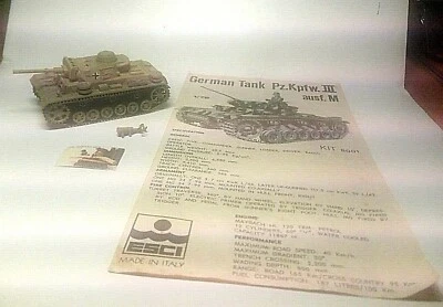 Soldatini ESCI German Tank Pz. Kpfw. III Ref. 8001 plastica sc. 1:72 assemblato - Immagine 1 di 4
