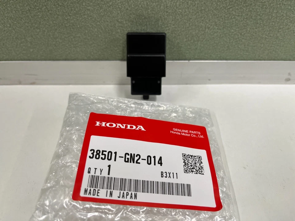 Interruptor relé Honda CBR1100XX Blackhawk CBR600F3 SE SJR NM4 nuevo Foto 1 de 4