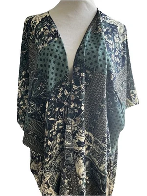 Mujer Frente Abierto Boho Cubre Manga Corta AZ-651912. Sistema operativo Foto 1 de 4