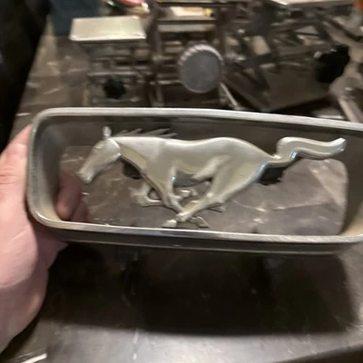 Peça Mustang Pony Grill 1967 - Imagem 1 de 4
