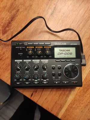 Tascam DP-006 Pocketstudio - mobiler Stereo-Mehrspur-Recorder - Bild 1 von 3