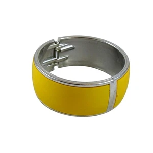 Brazalete de abrazadera amarilla vintage, brazalete grueso con bisagras mod abrazadera - Imagen 1 de 7