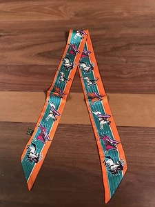The Knight Pony Tail Scarf, Orange Theme-- 100% Silk Twill - Bild 1 von 3