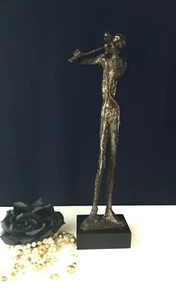 15" Metal Sculpture Figurine - Man Standing Playing the Violin on a Wooden Stand - Picture 1 of 11