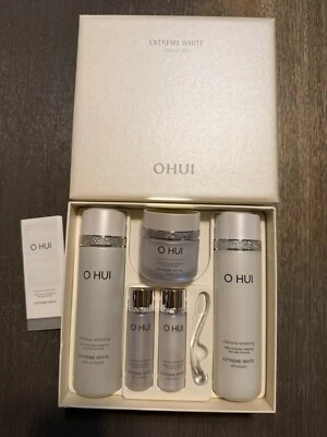 O HUI Extreme Blanco 3 piezas Set Especial Blanqueador Hidratante K-Beauty Foto 1 de 4