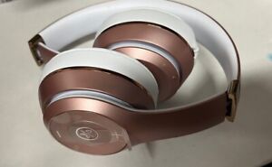 Beats by Dr. Dre Solo3 Wireless Rose Gold On Ear Headphones