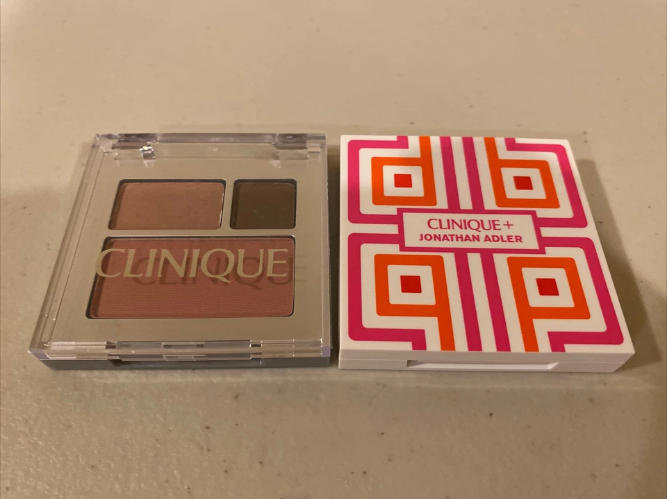 2 Different CLINIQUE All About Shadow Duo - Image 1 of 4