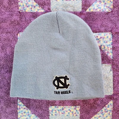 Cautivador Tocado Gorro Adultos Talla Única UNC Tacones Alquitrán CAROLINA Bordado  Foto 1 de 3