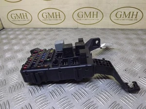 Jaguar X Type Motorraum unter Motorhaube Sicherungskasten Mk1 2.1 Benzin 2001-2010B - Bild 1 von 5