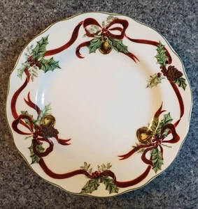 Noble Excellence HOLLY BELLS Speiseteller 11 1/8" Weihnachten nicht mehr produziert 1999-2000 - Bild 1 von 4