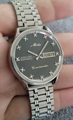 BONITO RELOJ SUIZO AUTOMÁTICO MIDO COMMANDER OCEAN STAR DATODAY 8225 ESFERA NEGRA Foto 1 de 4