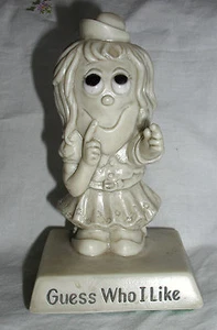  GUESS WHO I LIKE FIGURINE W. R. BERRIES - Picture 1 of 5