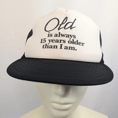 Viejo es 15 años mayor que yo sombrero camionero negro retro unisex años 90 Y2K Foto 1 de 4
