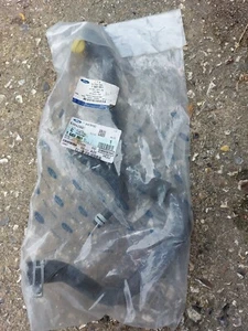 Genuine Ford Cooling System Hose 1683951 - Picture 1 of 3