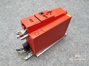 SEW EURODRIVE MC07B0005-2B1-4-00 | CONVERTIDOR MOVITRAC B - Imagen 1 de 8
