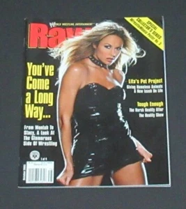 WWE Raw Magazine 10/2003 Best WWE Strong Divas Stacy Kiebler Torrie Victoria - Bild 1 von 12