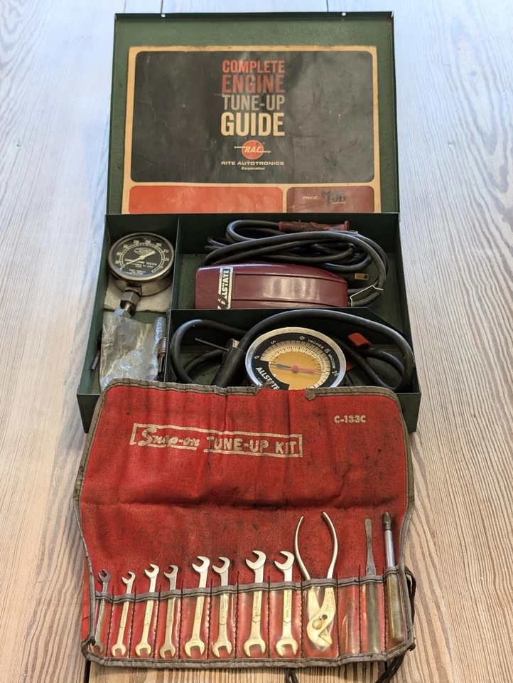 Kits de afinación vintage Allstate y Snap On Foto 1 de 4