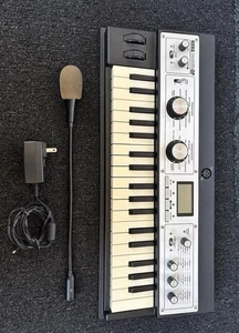 Korg microKORG XL+ 37-Key Compact Synthesizer Pre-owned - Picture 1 of 5