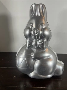 NEW Vintage Wilton Standup 3D Easter Bunny Rabbit Cake Pan 1984  w/Instructions - Picture 1 of 6